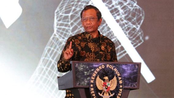 PeduliProtects Accused Of Violating Human Rights, Mahfud MD: Handling COVID-19 In Indonesia Is Better Than America