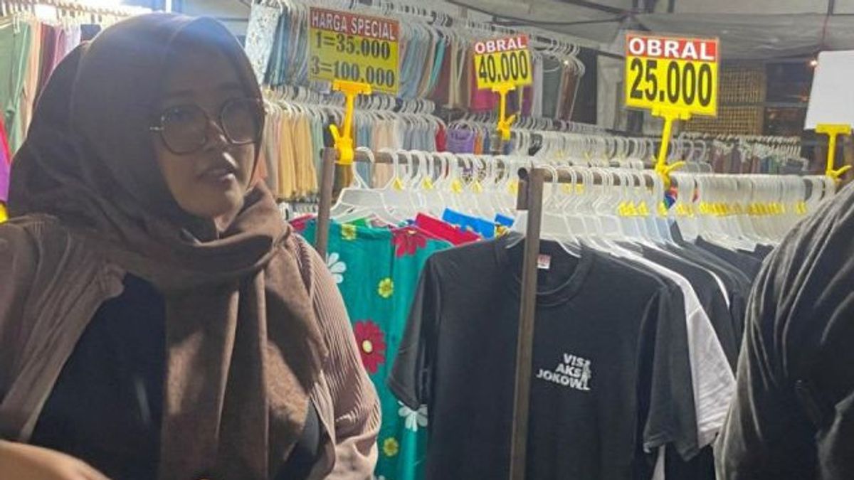 Ngarsopuro Market Trader Solo Raup Rejeki 出售Jokowi 配件