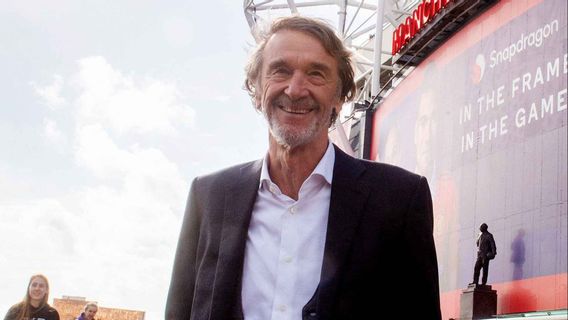 Sir Jim Ratcliffe Selesaikan Pembelian Saham Minoritas Manchester United