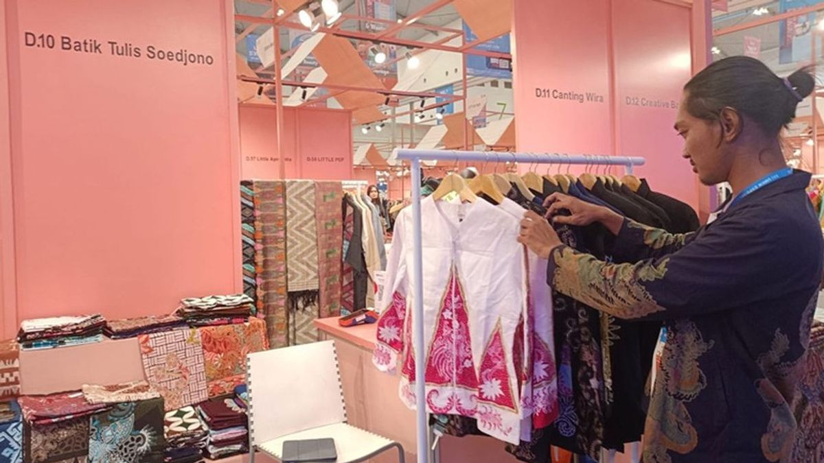由于BRI的赋权,Batik Tulis Asal Lamongan的Batik企业家渗透到全球市场