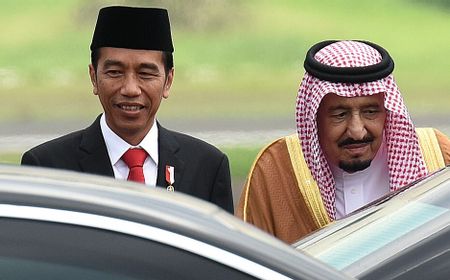 Ini 12 Barang Gratifikasi Raja Salman untuk Jokowi: Ada Kalung, Cincin, hingga Minyak Wangi