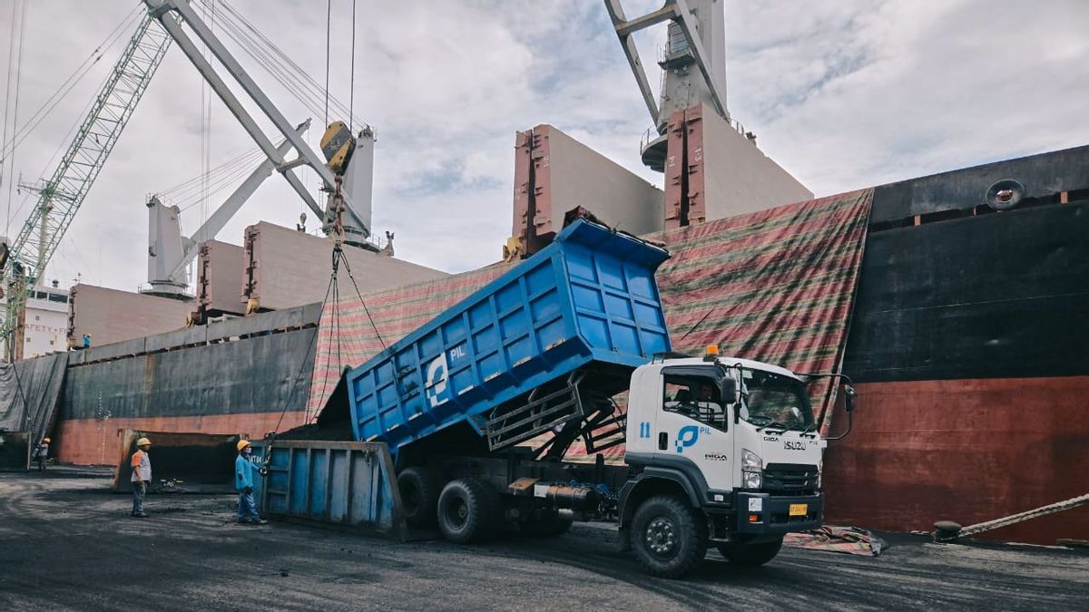 Pertamina Trans Kontinental dan PMT Resmikan Kerja Sama Strategis Green Coke di Dumai