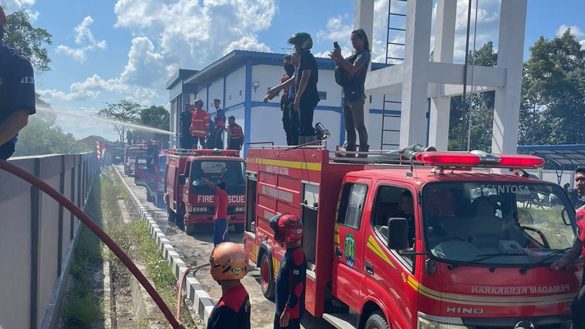 Kebakaran Lahan di Padat Karya, Api Nyaris Mengenai Kantor SDPPI Kominfo