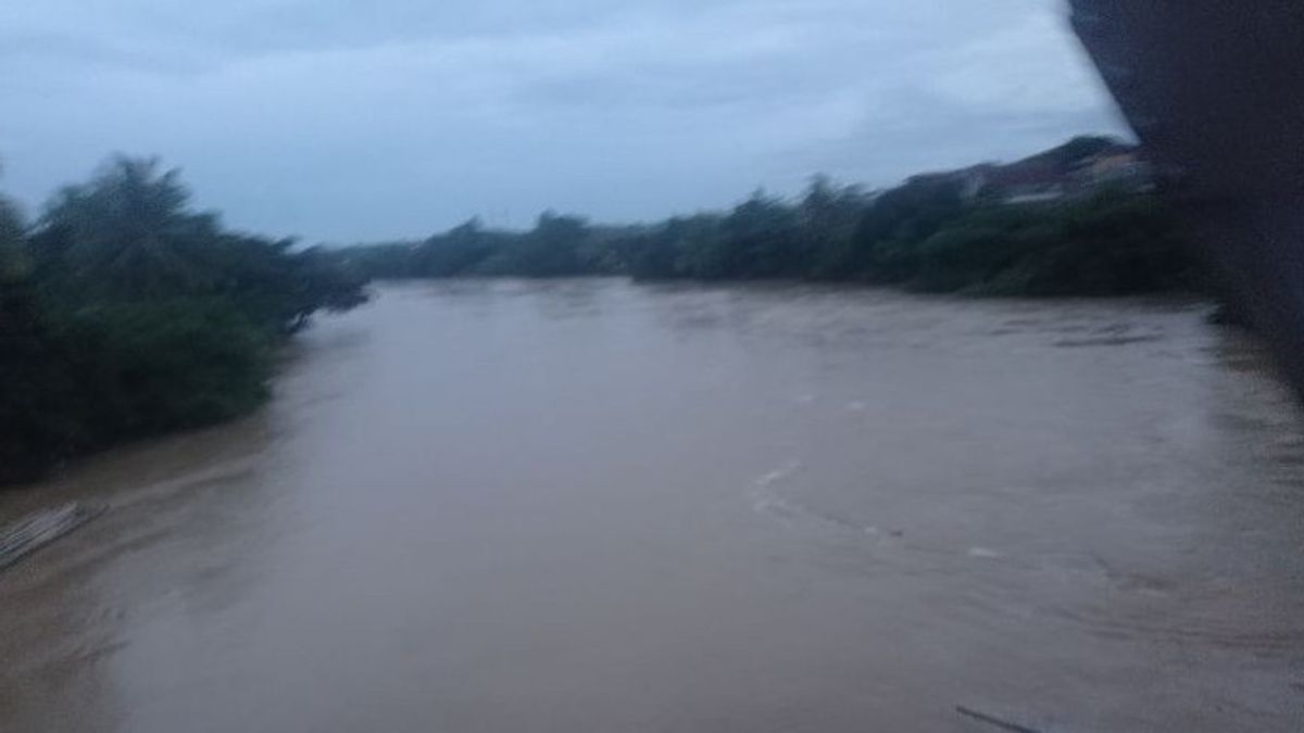 洪水で水没したレバクの5つの地区