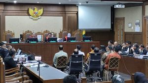 L’audience de SYL, le juge a appelé tous les directeurs général de Compact Cache Borok Kemenangan