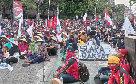 Demo di Tugu Proklamasi, Buruh: DPR Pakai Uang Rakyat, Tapi Buat UU Seperti Anak TK