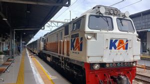 Antisipasi Macet, KAI Berlakukan BLB di Stasiun Jatinegara Jelang Malam Tahun Baru