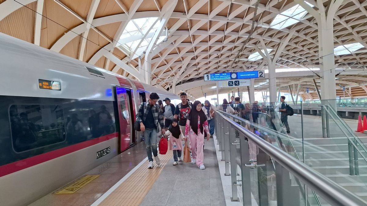 Naik 31 Persen, 70.000 Tiket Whoosh Terjual Selama Libur Long Weekend