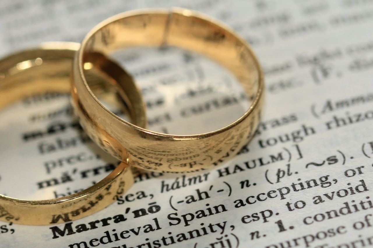 ジブラン・ラカブミングの街では、パンデミックの間に結婚した140人の未成年者がいることが判明