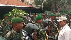 Serahkan 20 Motor untuk Babinsa di Indramayu, Menhan Prabowo: Perhatian Negara untuk Perbaiki Kondisi Seluruh Aparat