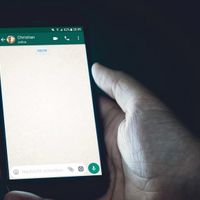Bahaya! Gunakan Aplikasi Modifikasi Kayak WhatsApp GB