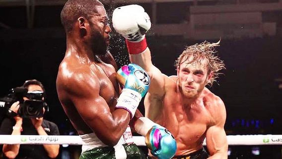 Satu Tahun Berlalu sejak Floyd Mayweather Vs Logan Paul, Mengapa Sang YouTuber Belum Dibayar?