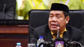 L’engagement en faveur des élections de Gorontalo, Warsito Mundur un instant avant d’être nommé membre éllu de la DPRD