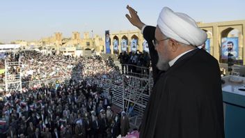 الرئيس الإيراني يذكّر المواطنين بتطبيق البروتوكولات الصحية خلال عيد الأضحى
