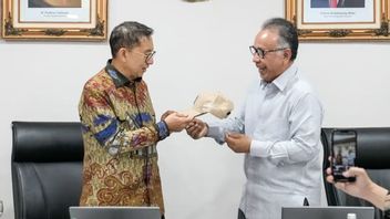 The Met يسلم أركا سوروكولو ، إندونيسيا مفتاح الزخم الكبير من إعادة التأهيل