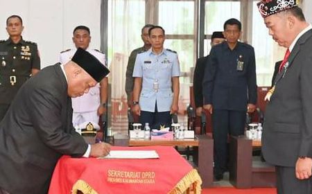 Rahmad Majid Gani Dilantik Jadi Anggota DPRD Kaltara PAW Arief Hidayat