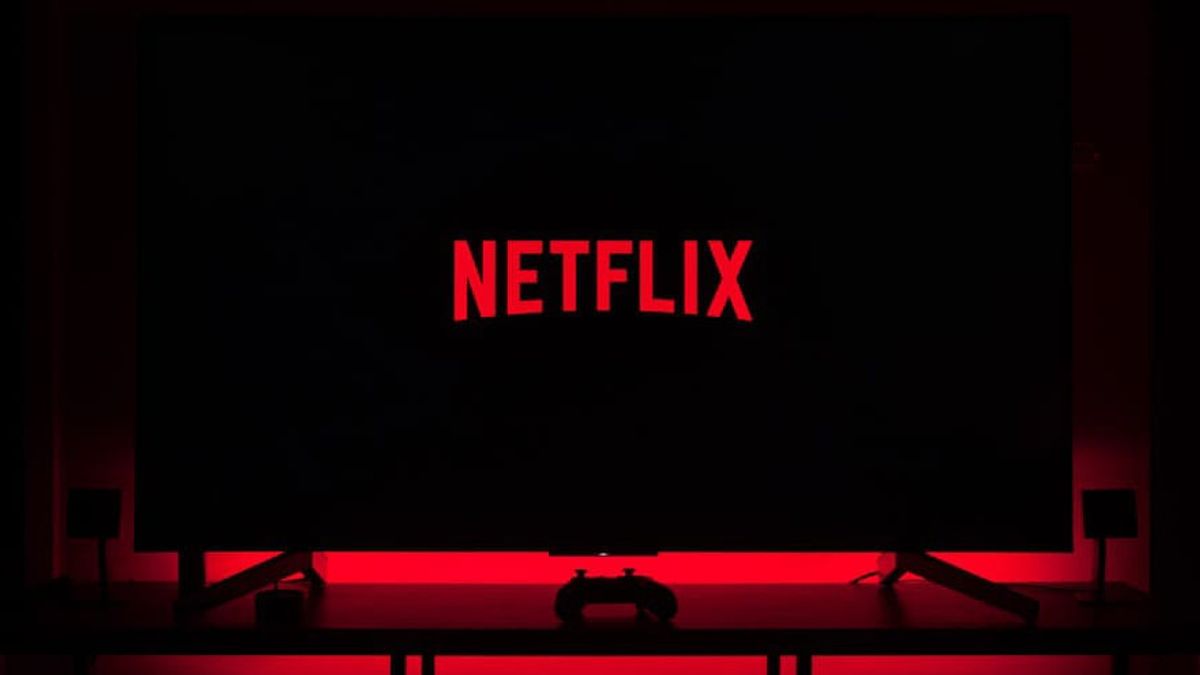 Difference Between Cancel And Delete Netflix Account? Here's How To Do Both