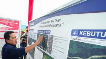 Une revue du développement de la route à péage Padang-Sicincin, Erick Thohir a déclaré que les progrès avaient été de 55,43%