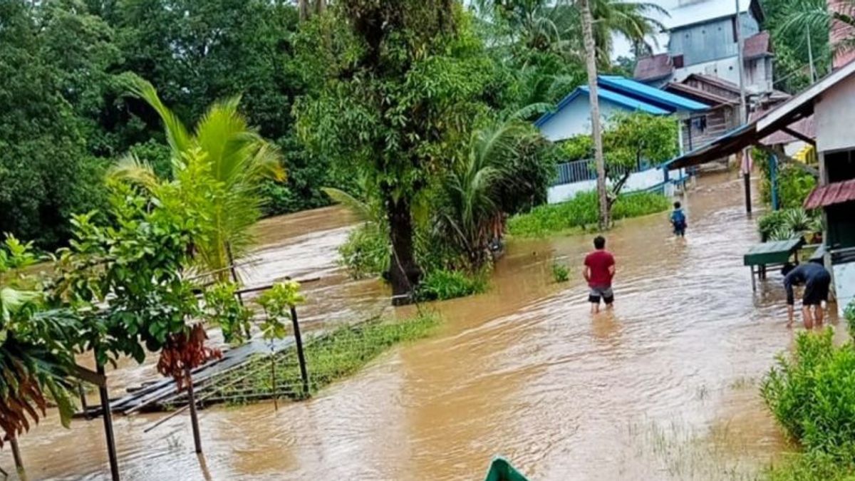 High Rainfall, 92 Houses Of Kapuas Hulu Residents Are Flooded