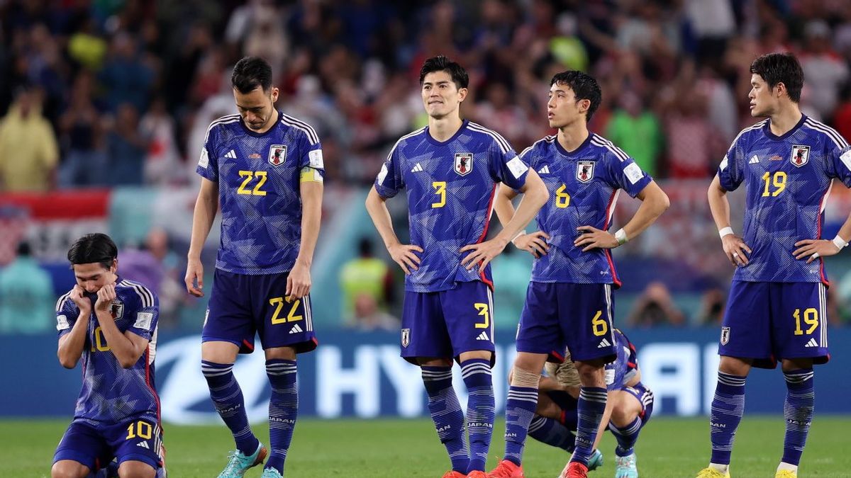 Japanese Players Leave Touching Messages In The Locker Room After Being Eliminated From The 2022 World Cup