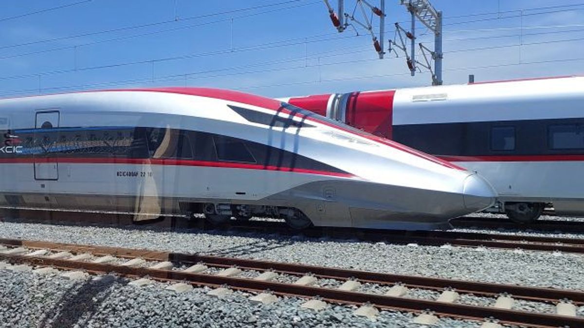 Minister Of Transportation Budi Karya Issues Jakarta-Bandung High Speed Train Operation Permit
