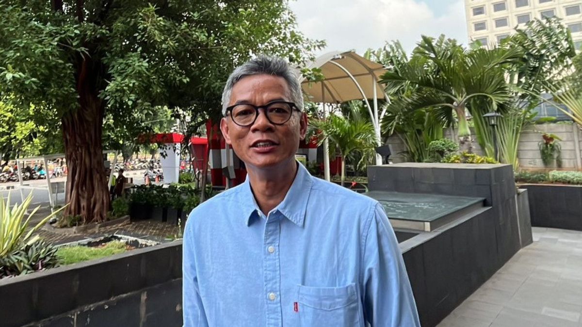 L’ancien membre de la KPU, Wahyu Setiawan, espère que le KPK arrêtera bientôt Harun Masiku