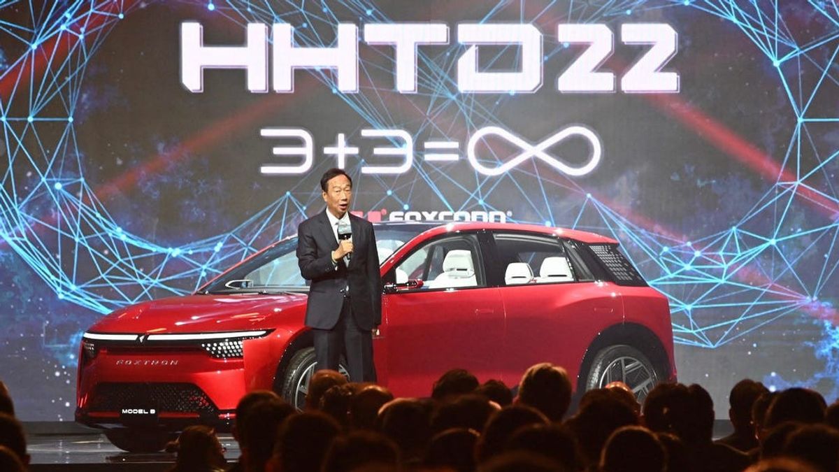 Foxconn, iPhone Maker From Taiwan, Hopes To One Day Assemble A Tesla Electric Car