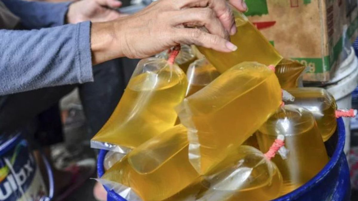 Next Week, DKI Provincial Government Provides Cheap Cooking Oil In Each Village