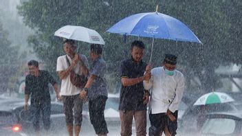 インドネシアは3月27日に雨に襲われ、BMKGは雷の可能性を警告