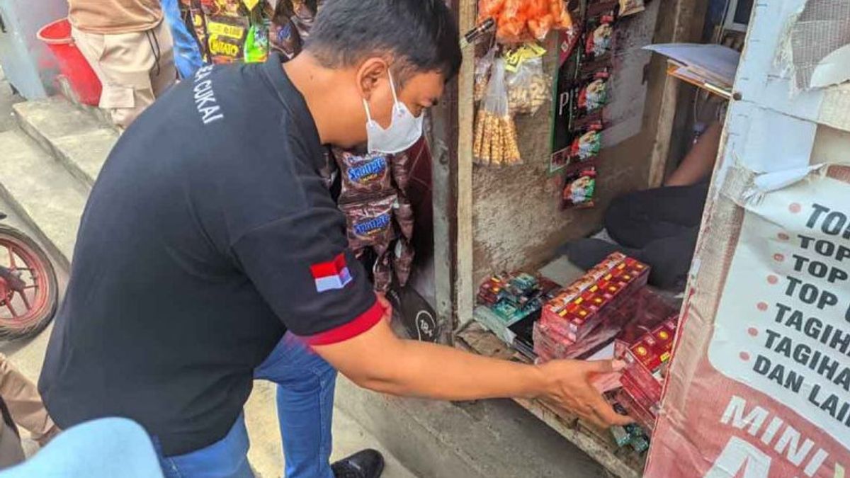 Operasi Pasar di Banda Aceh, Puluhan Ribu Rokok Ilegal Disita