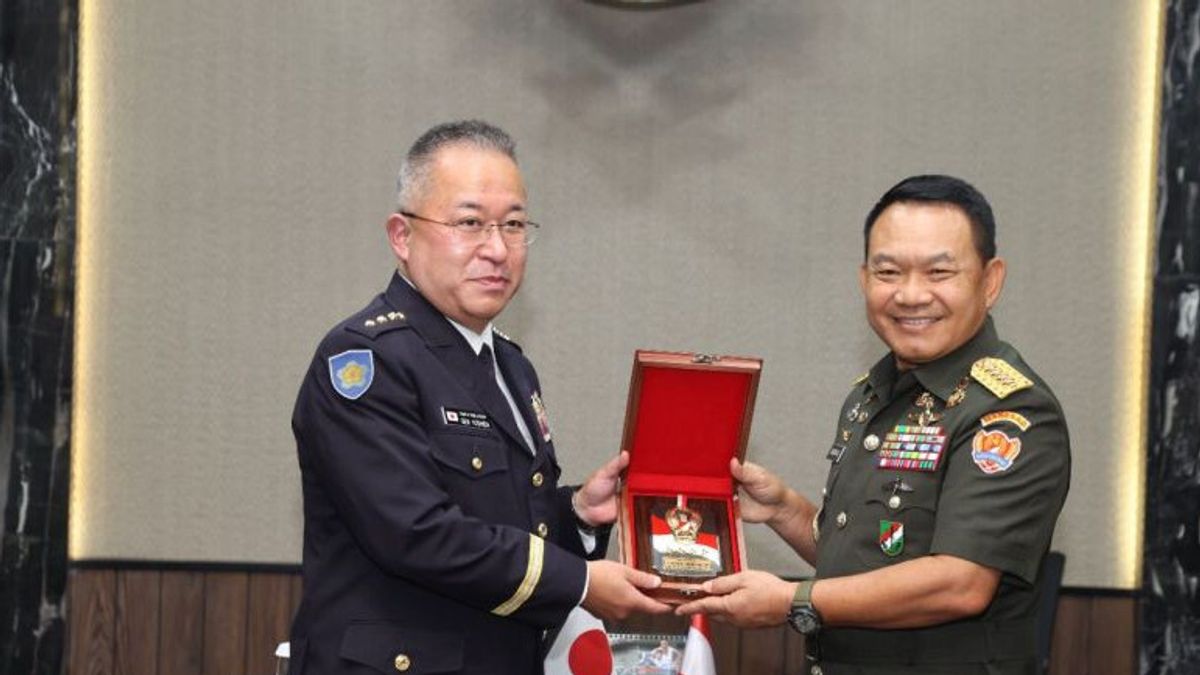General Dudung Abdurachman Receives Japanese Army Chief Of Staff Yoshida Yoshihide, Hopes For Cooperation In Disaster Management Exercises