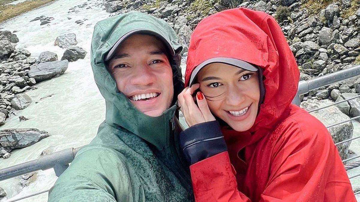 Pasangan Idaman, Intip 7 Potret Nana Mirdad dan Andrew White yang <i>Honeymoon</i> Terus