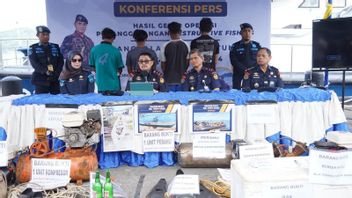 Catchée par des poissons utilisant des explosifs, 2 bateaux et 4 membres d’équipage d’État dans le sud de Sulawesi du Nord ont été arrêtés