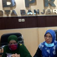 DPRD和Banjarmasin市政府讨论清真旅游业区域法规草案