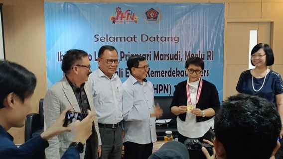 Terima Medali Kemerdekaan Pers, Menlu Retno Marsudi Tegaskan Lagi Posisi Indonesia Soal Palestina