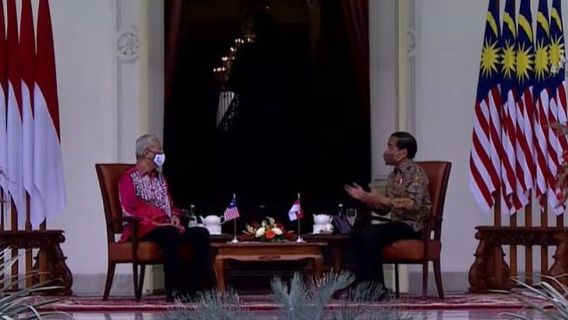 President Jokowi Meets PM Ismail Sabri, Discussing Cooperation In Handling People Smuggling