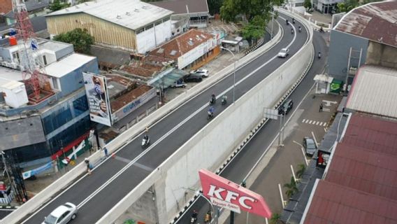 Ciroyom Bandung Flyover المستهدف للعمل في أكتوبر 2024