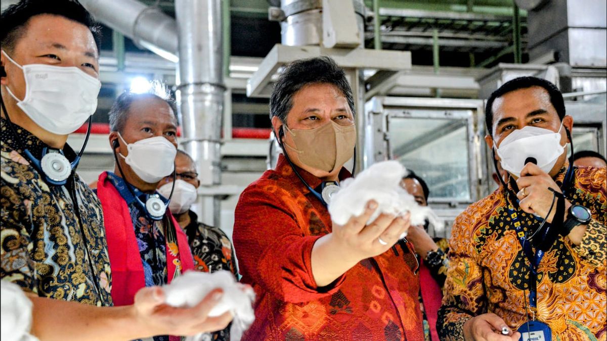 33万亿印尼盾的新造纸厂由协调部长Arilangga正式破土动工