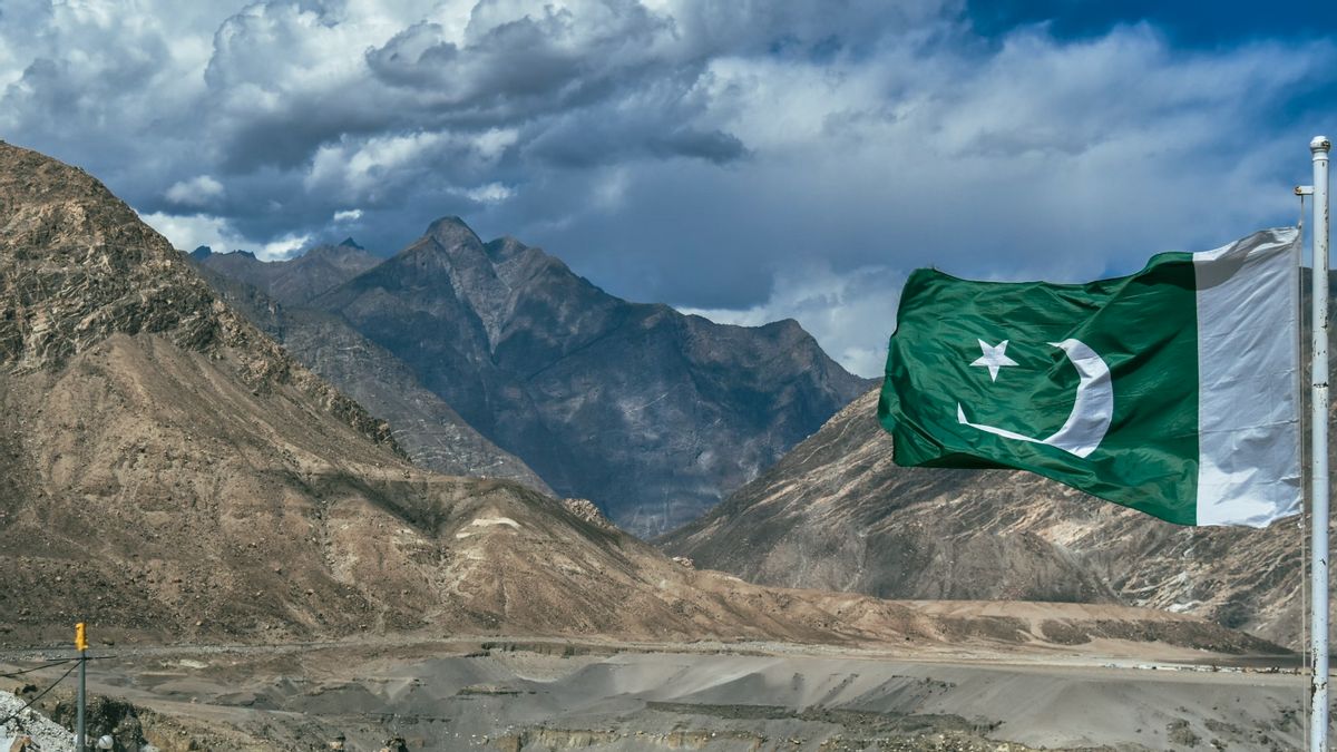 Pakistan : une militaire militaire tuée par une femme, quatre autres blessées