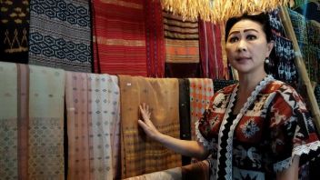 Ahead Of The ASEAN Summit, The NTT Dekranasda Prepares West Manggarai Weaving For 11 Heads Of State