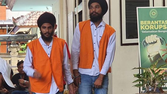 2名印度男子被控在登巴萨虐待,被判处7.5年徒刑