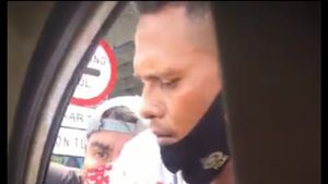 Anggota TNI AD Dikepung Puluhan <i>Debt Collector</i> saat Menolong Warga, Kapendam: Satuan Tidak Diam