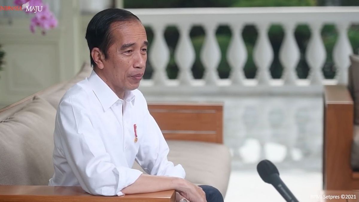 Natalius Pigai Comments On Requests For WAG TNI-Polri To Be Disciplined: Jokowi Afraid Of Coup?