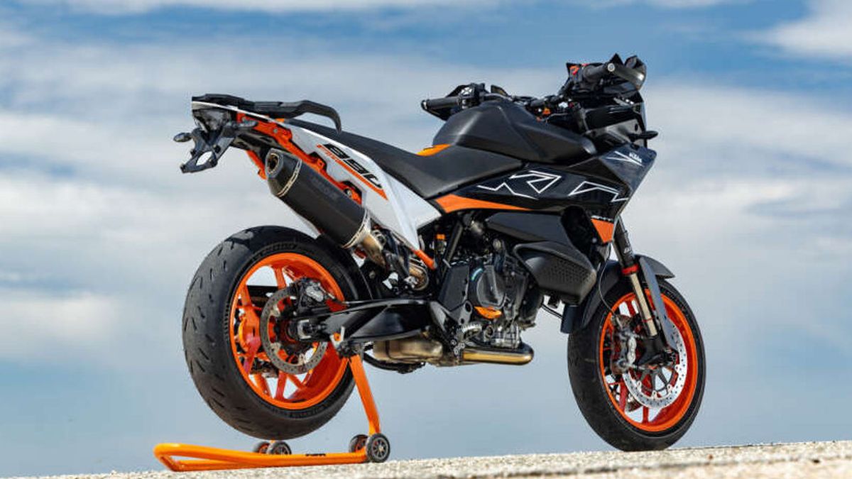 KTM 890 SMT 2024 Present In Malaysia, Only Eight Units