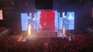8年后,J-Hope:ARMY Indonesia Mantap!