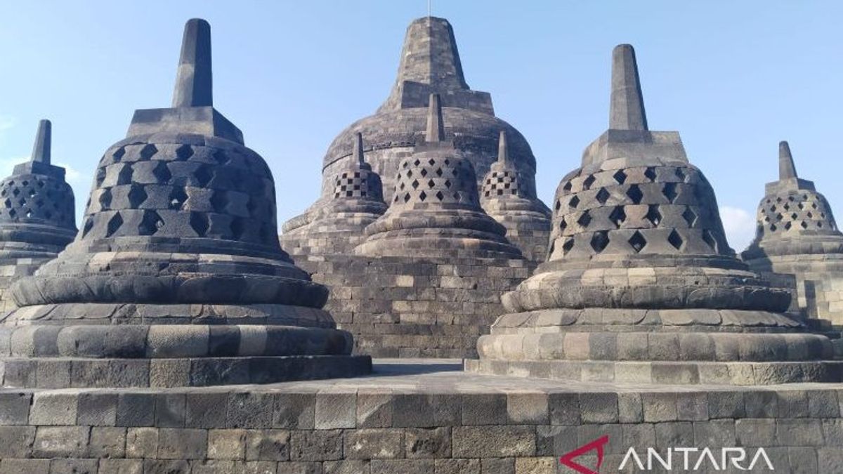 The Reaction Of The Buddhist Forum Regarding The News Of The Installation Of The Borobudur Elevator Stair