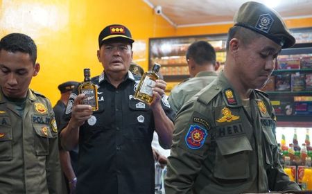 443 Botol Miras Disita Satpol PP Bogor Saat Razia di Cibinong Raya