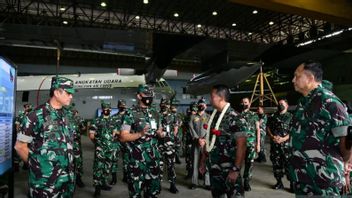 Le Commandant Du TNI Vérifie L’état De Préparation Pour Déplacer L’escadron Aérien De La Base Aérienne De Halim Perdanakusuma à Bandung