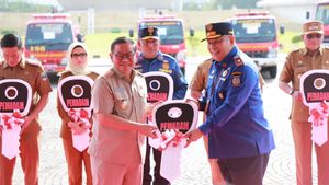 Pemprov DKI Hibahkan Mobil Damkar ke 14 Daerah, Termasuk Bekasi, Tangsel Hingga Ambon