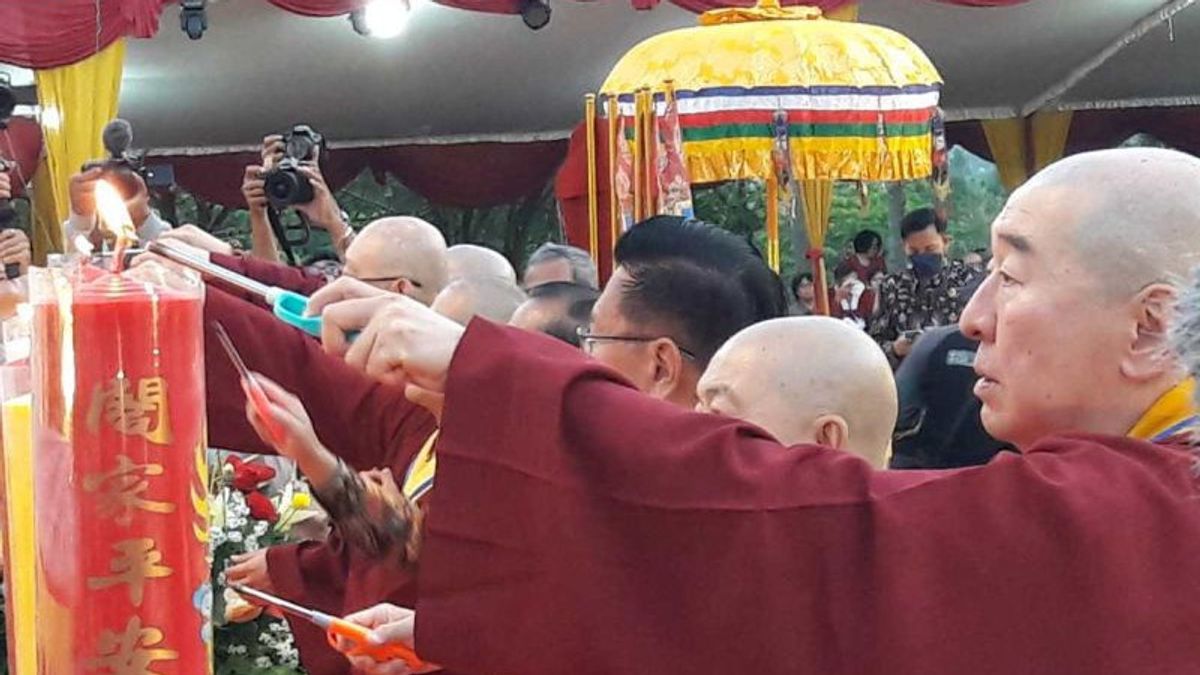 Buddhists Participate In Tantrayana Apihoma Ceremony In Borobudur
